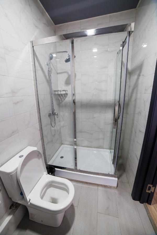Golden Hotel بيشكيك المظهر الخارجي الصورة